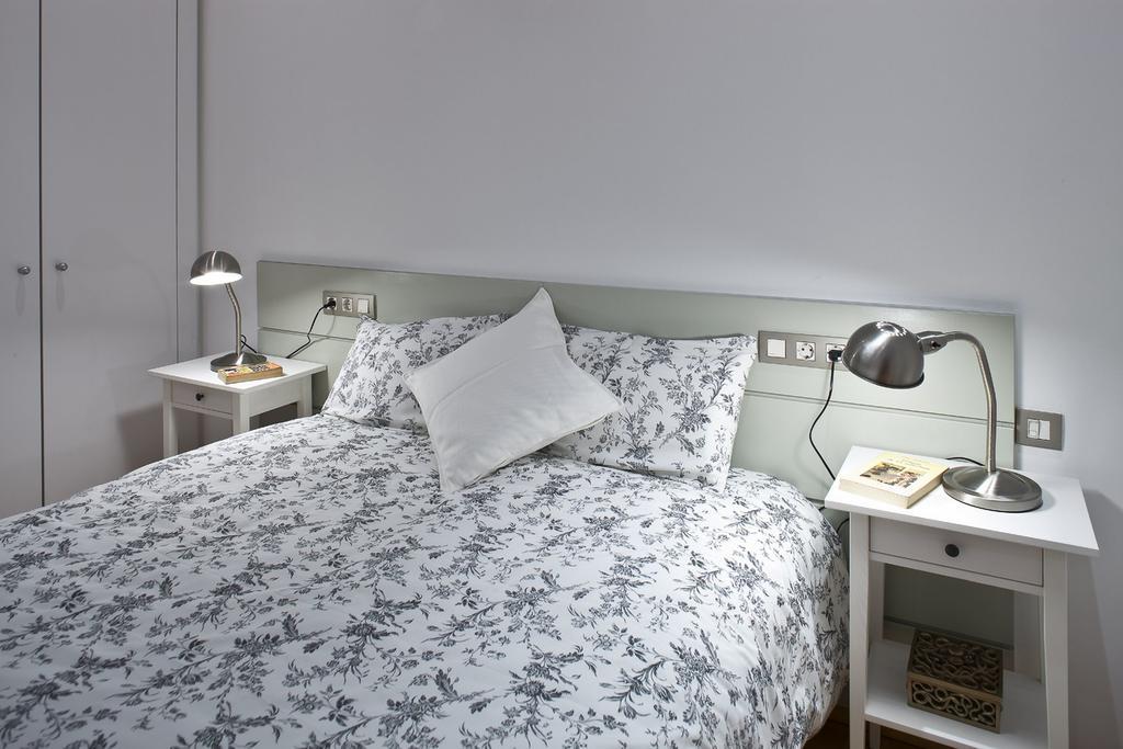 Flateli Urquinaona Apartment Barcelona Phòng bức ảnh