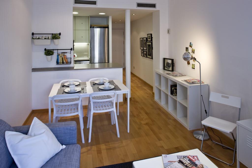 Flateli Urquinaona Apartment Barcelona Phòng bức ảnh