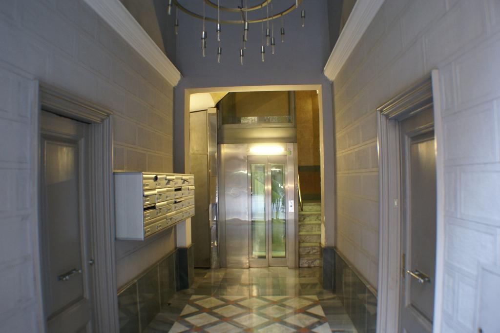 Flateli Urquinaona Apartment Barcelona Phòng bức ảnh