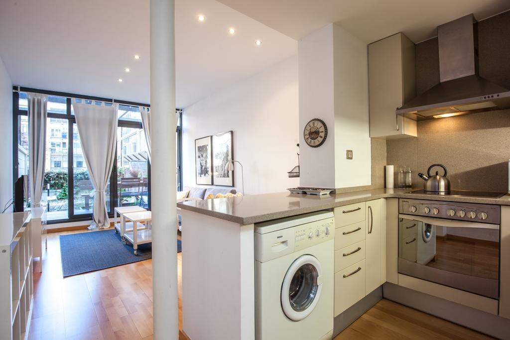 Flateli Urquinaona Apartment Barcelona Ngoại thất bức ảnh