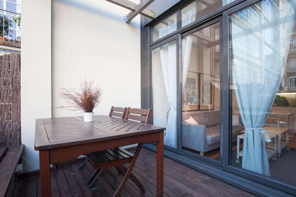 Flateli Urquinaona Apartment Barcelona Ngoại thất bức ảnh