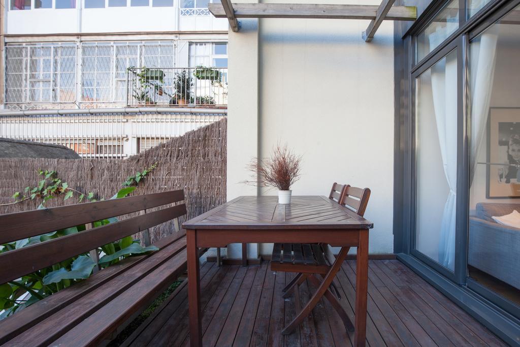 Flateli Urquinaona Apartment Barcelona Ngoại thất bức ảnh